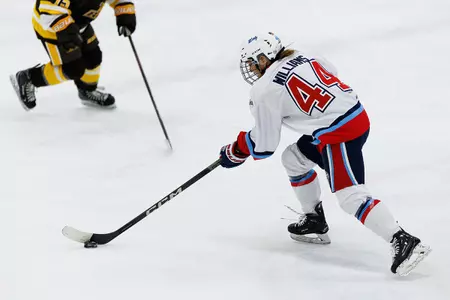 Cora-Williams-Lady-Flames forward