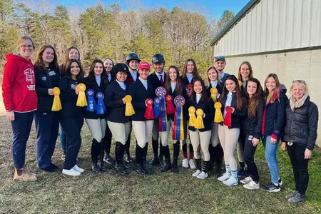 Equestrian-Hunt-Seat-Team-Mary-Washington
