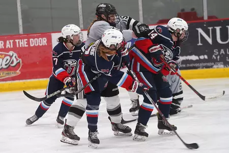 DII-women-defensemen-Providence