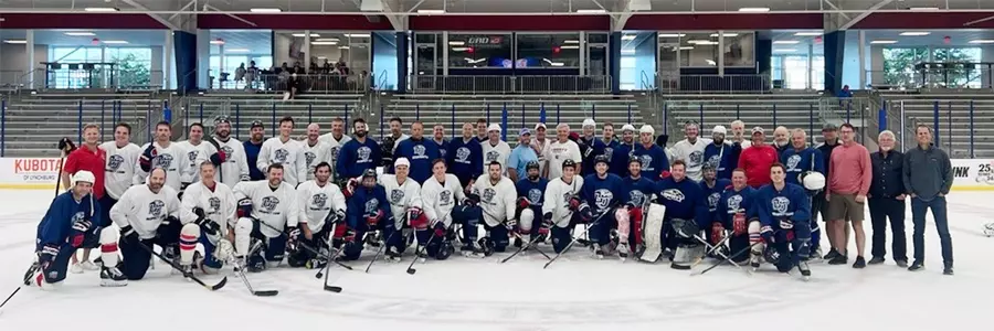 DII men's hockey alumni game