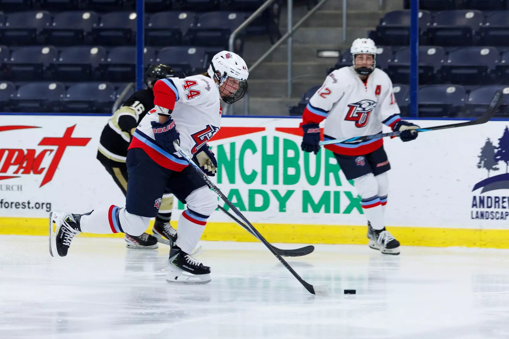 Liberty University’s Women’s D1 Hockey team takes on Lindenwood at the Lahaye Ice Center on October 17, 2025. (Photo by: Jessie Jordan)
