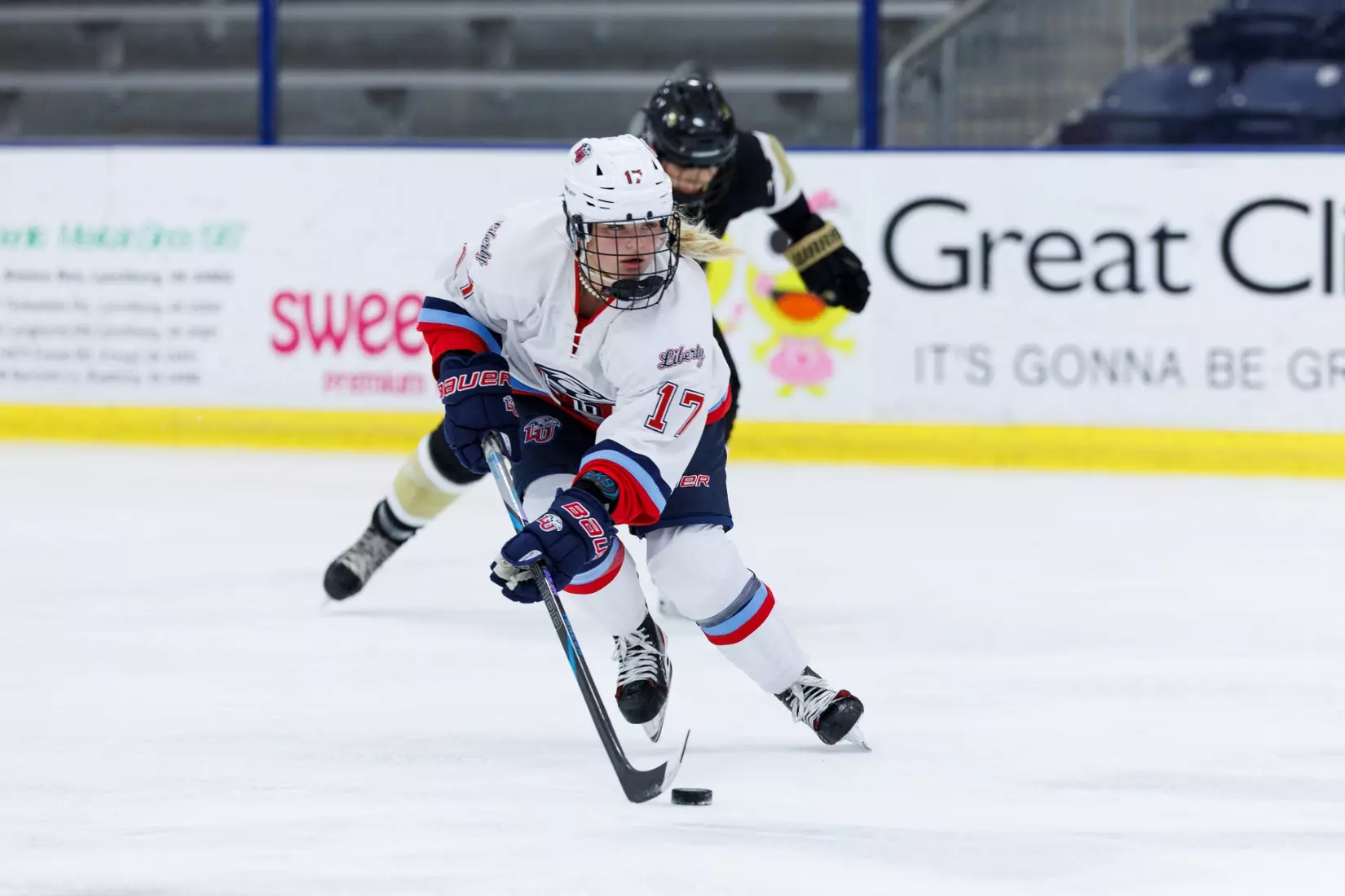 Liberty University’s Women’s D1 Hockey team takes on Lindenwood at the Lahaye Ice Center on October 17, 2025. (Photo by: Jessie Jordan)