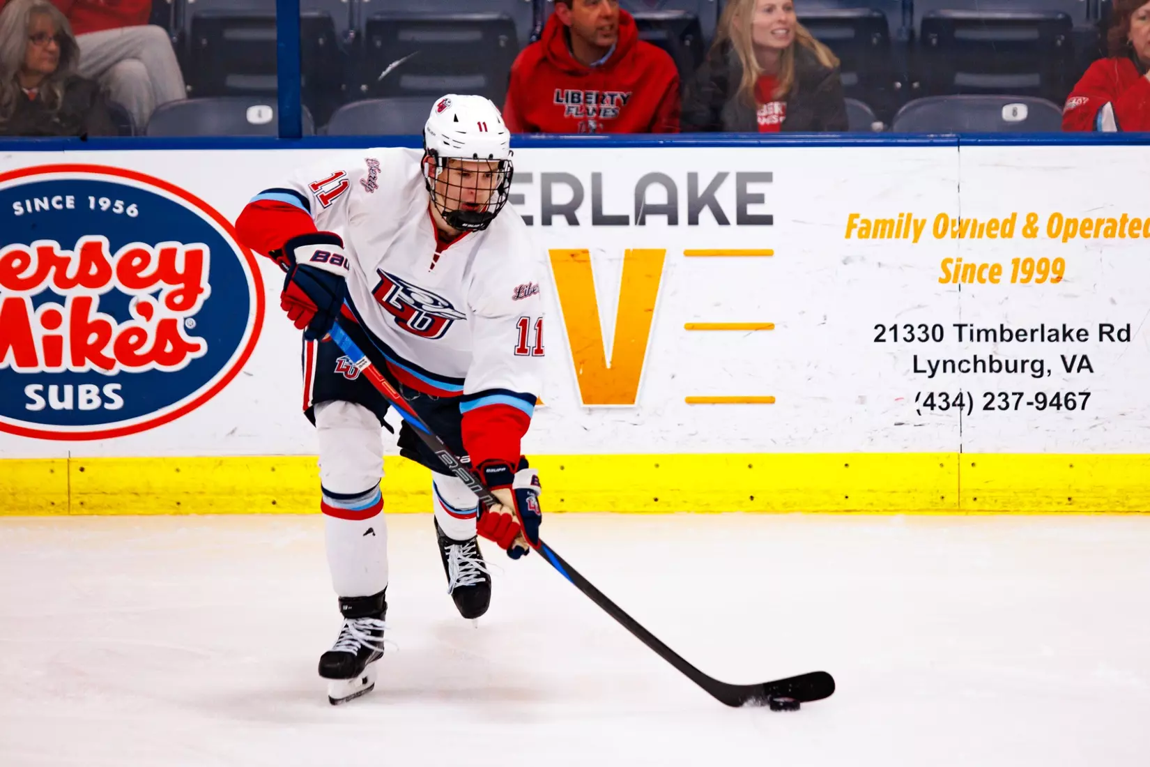 Liberty University’s Mens D1 Hockey team plays Utah on 3 October, 2025. (Photo by Ethan Smith)