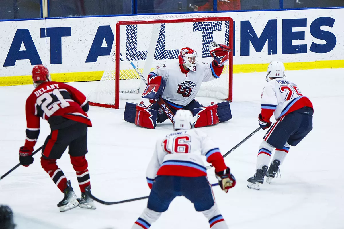 Liberty Men’s D1 Hockey takes on Utah at the Lahaye Ice Center on October 3, 2025.(Photo by Emily Cuthrell)