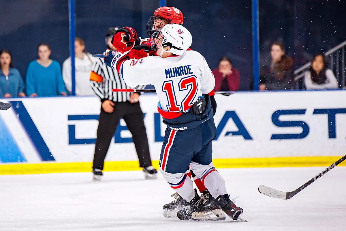 Liberty University’s Mens D1 Hockey team plays Utah on 3 October, 2025. (Photo by Ethan Smith)