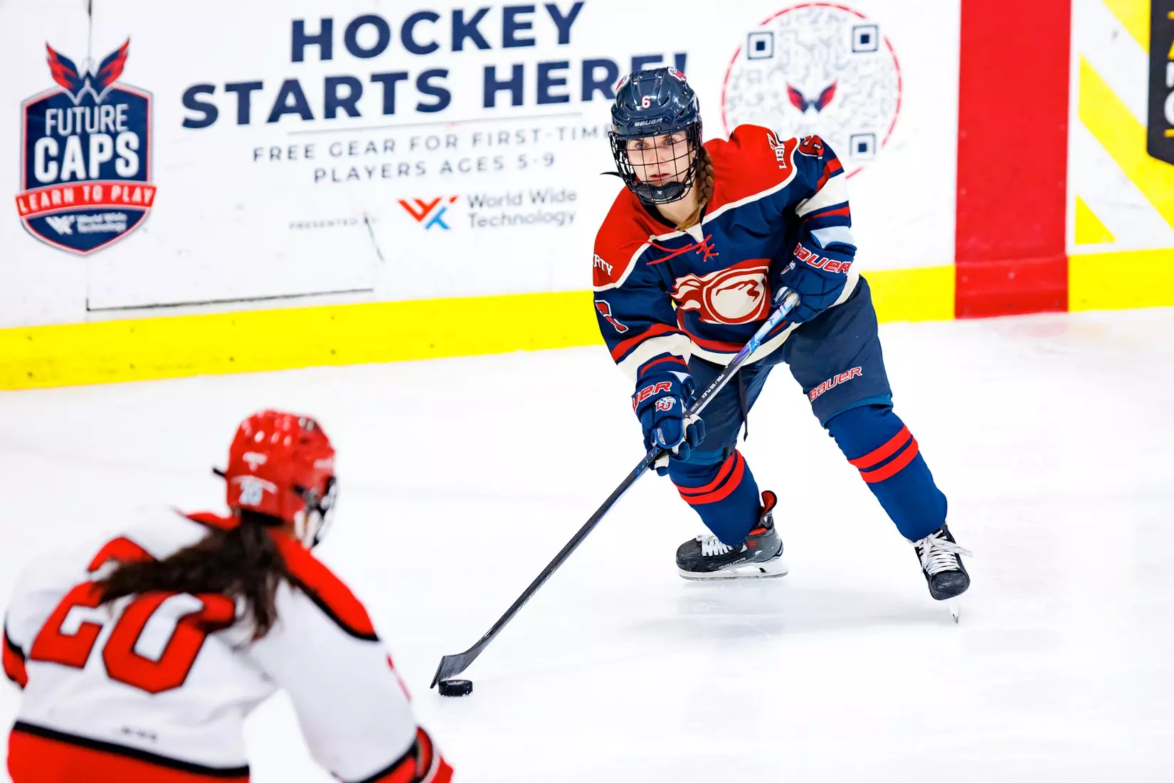 Liberty University’s Women’s D1 Hockey team plays Maryville on November 9, 2025. (Photo by Ethan Smith)