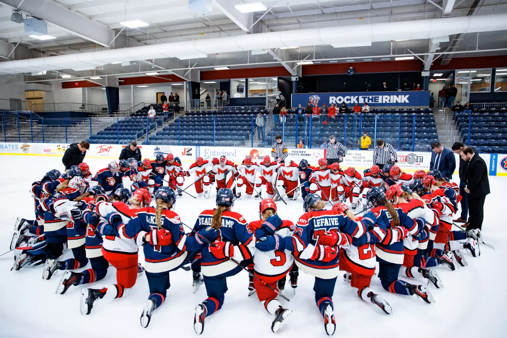Liberty University’s Women’s D1 Hockey team plays Maryville on November 9, 2025. (Photo by Ethan Smith)