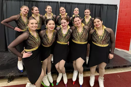 Synchronized skating team in Ohio