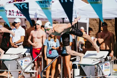 Flames swimmer flying start