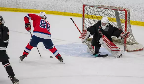 Patricia Misiak backhand shot