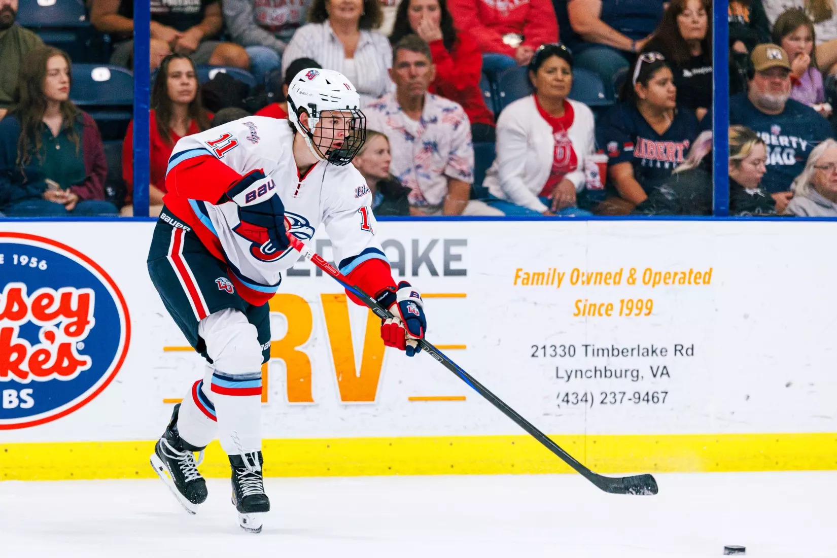 Liberty University’s Men’s D1 Hockey team takes on UNC on September 19, 2025 (Photo by Simon Barbre)