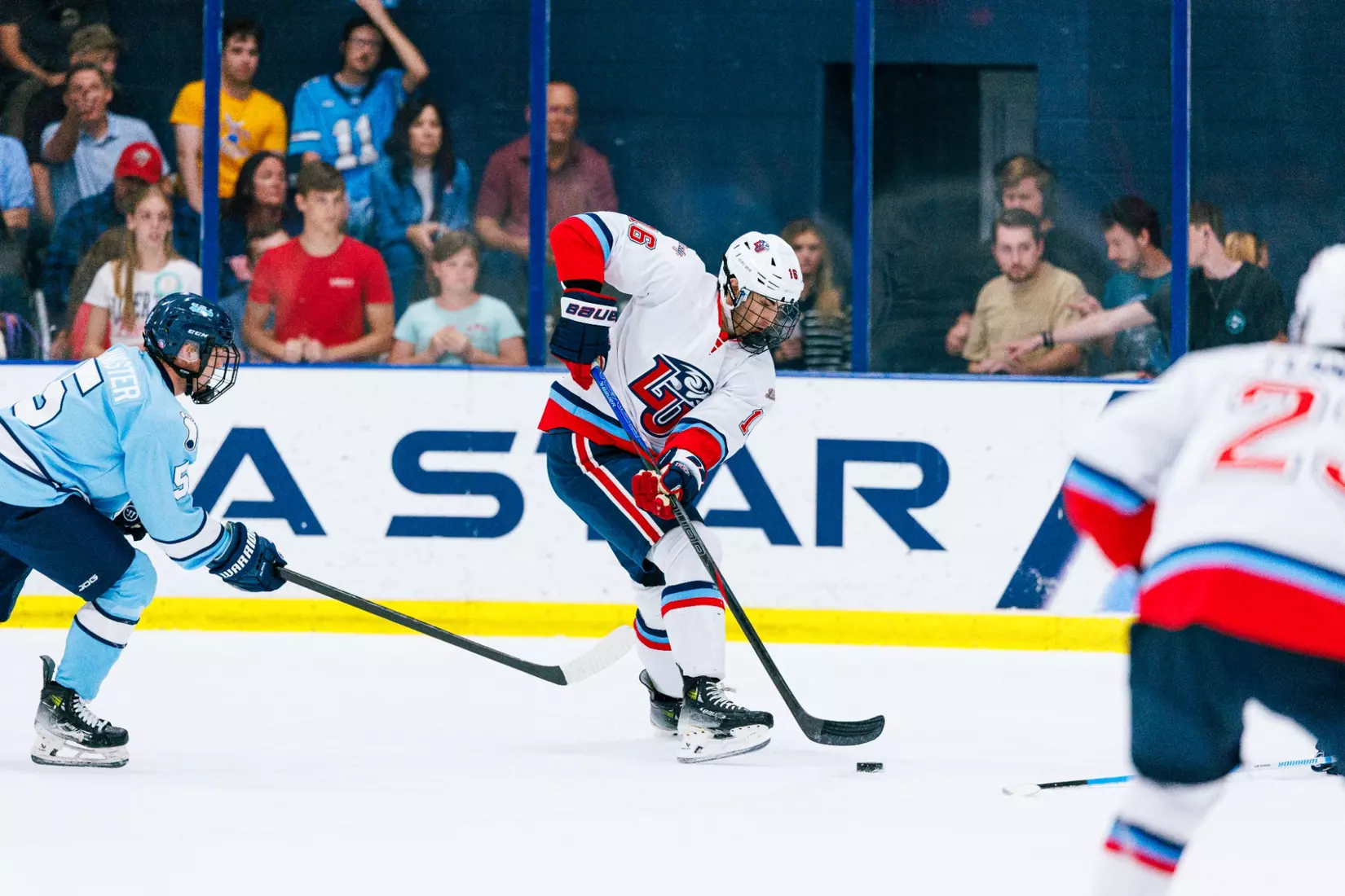 Liberty University’s Men’s D1 Hockey team takes on UNC on September 19, 2025 (Photo by Simon Barbre)