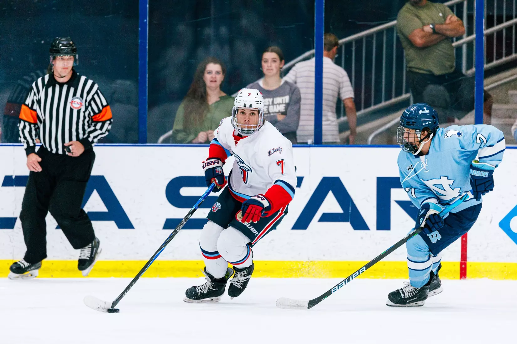 Liberty University’s Men’s D1 Hockey team takes on UNC on September 19, 2025 (Photo by Simon Barbre)