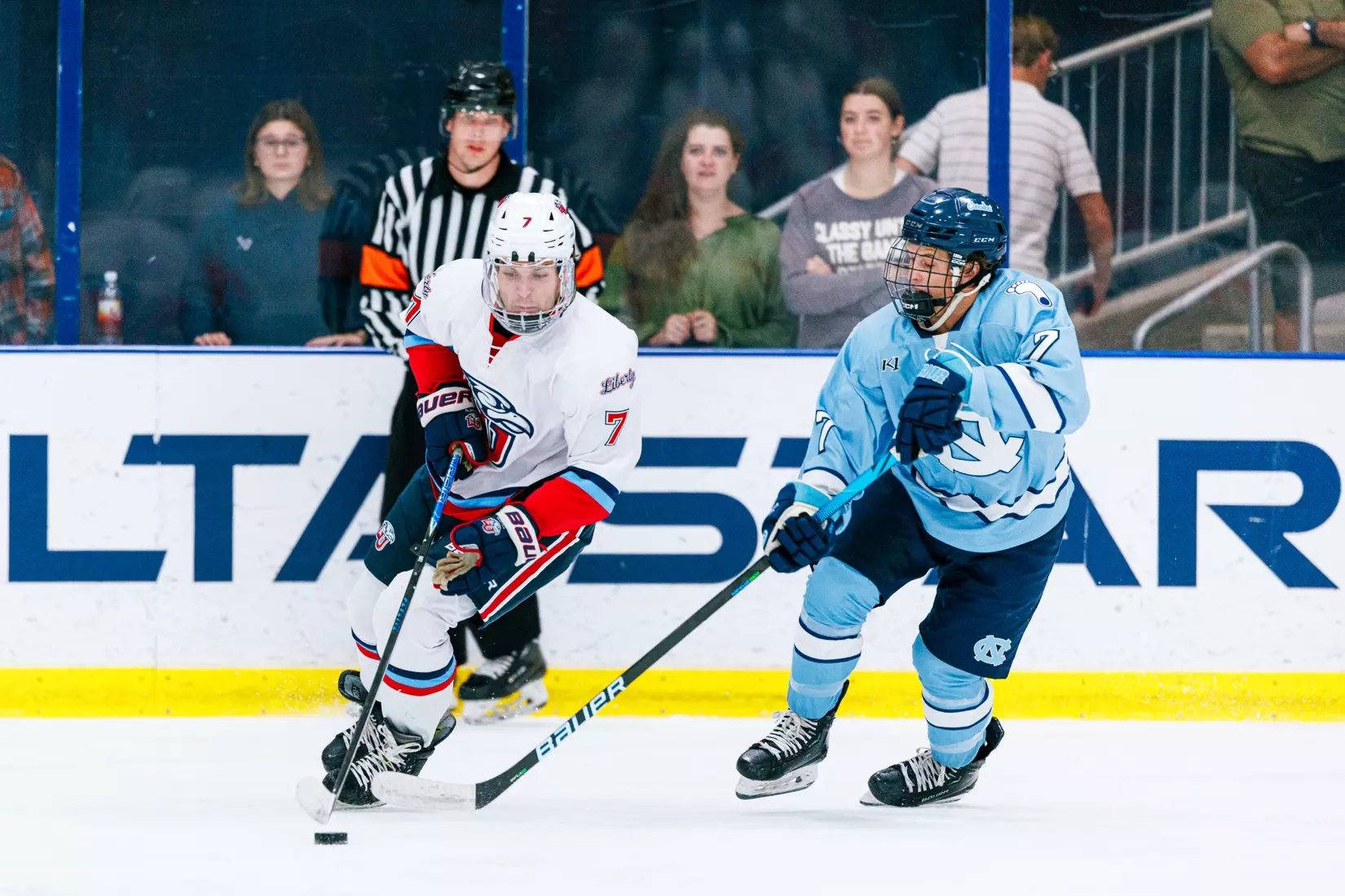 Liberty University’s Men’s D1 Hockey team takes on UNC on September 19, 2025 (Photo by Simon Barbre)
