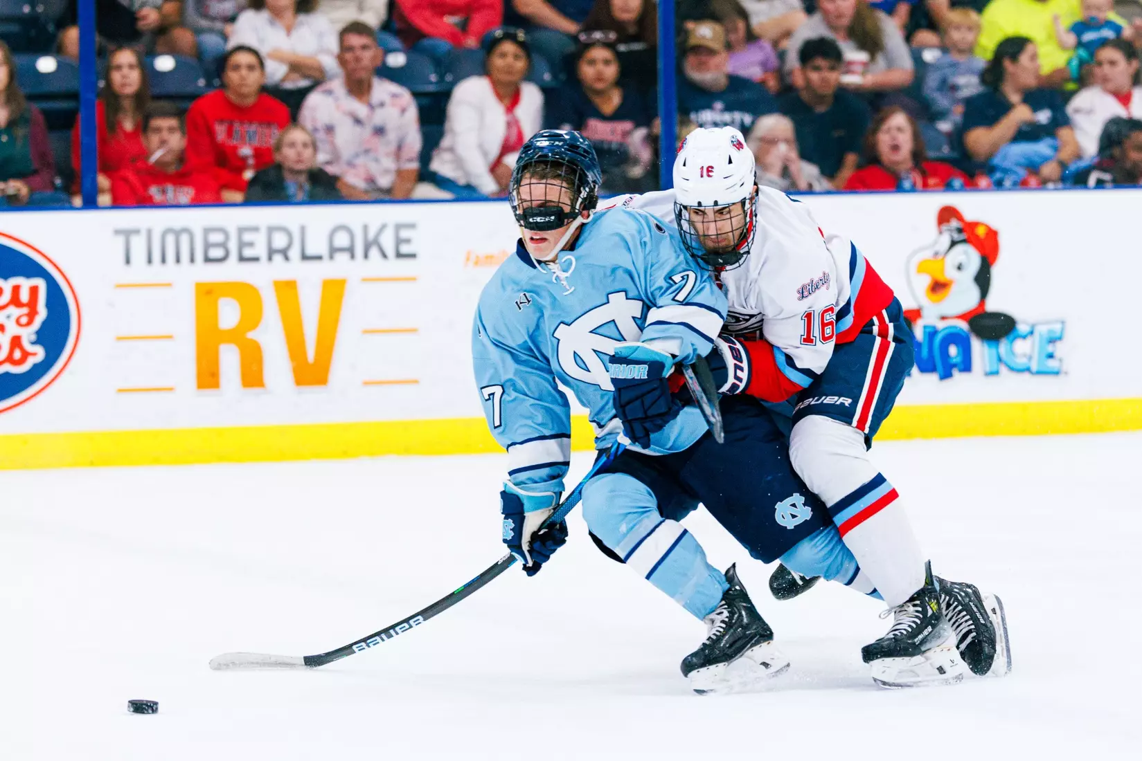 Liberty University’s Men’s D1 Hockey team takes on UNC on September 19, 2025 (Photo by Simon Barbre)