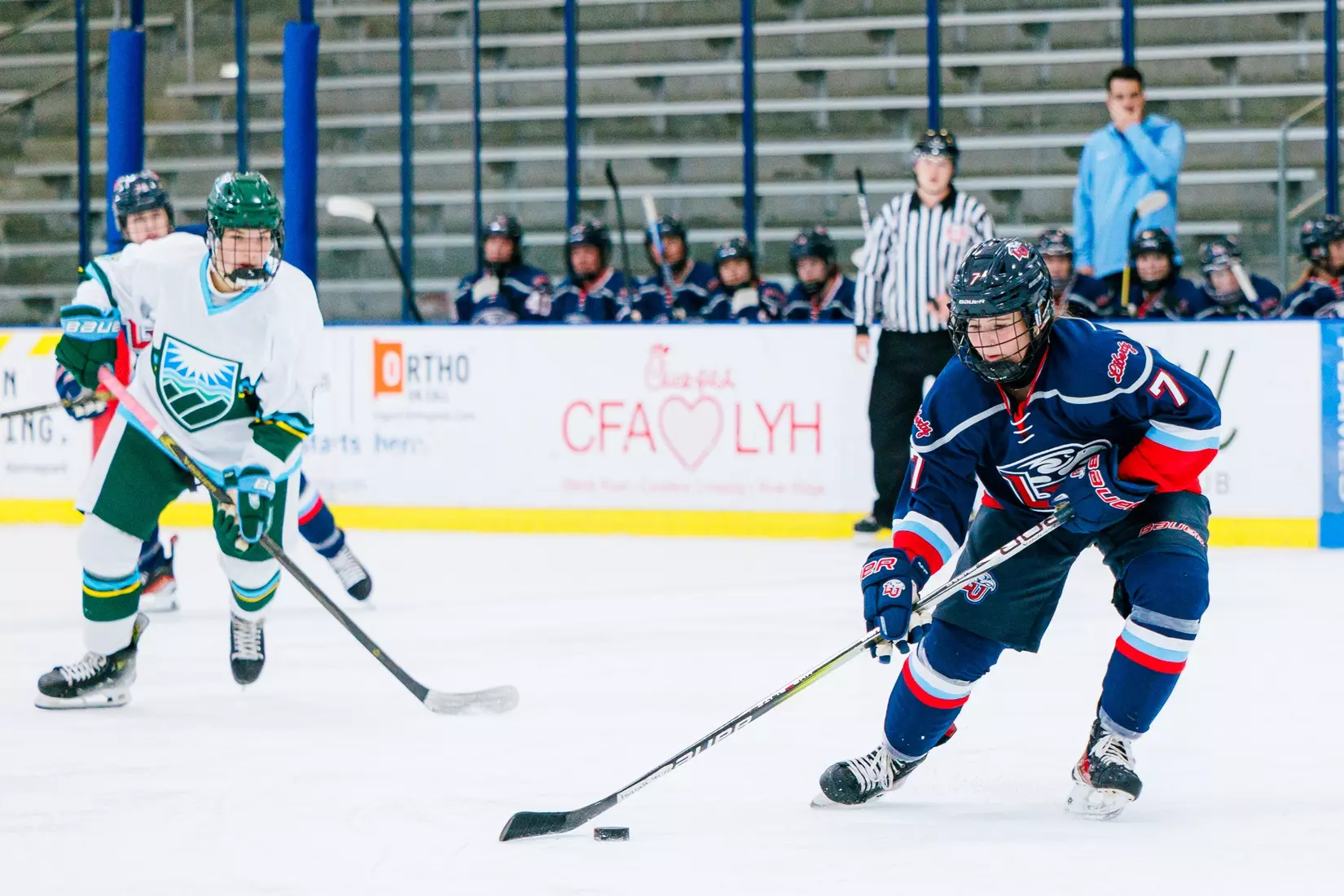 Liberty University’s Women’s D1 Hockey team takes on Purcell Hockey Academy on September 26, 2025 (Photo by Simon Barbre)