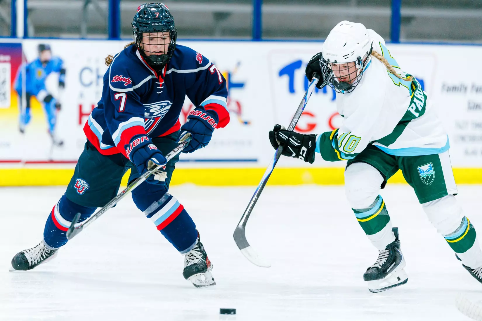 Liberty University’s Women’s D1 Hockey team takes on Purcell Hockey Academy on September 26, 2025 (Photo by Simon Barbre)