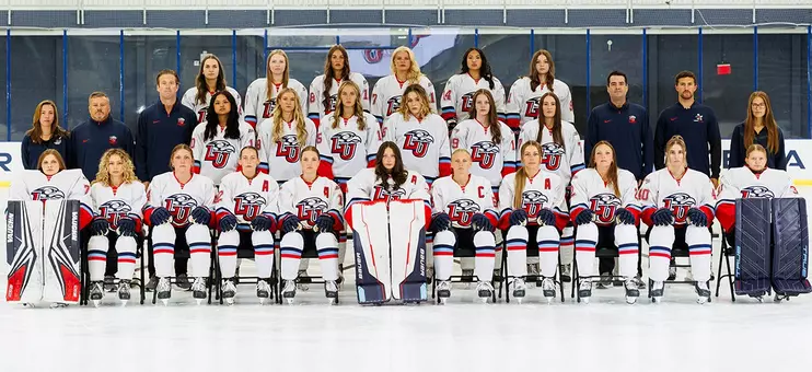 DI women's hockey team photo