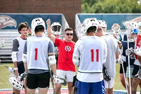 Men's lacrosse Kyle McQuillan huddle