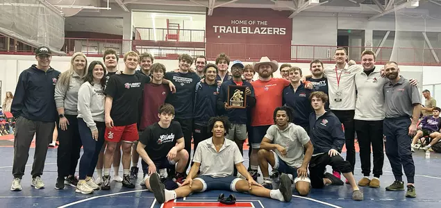 Men's wrestlers at NCWA National Duals