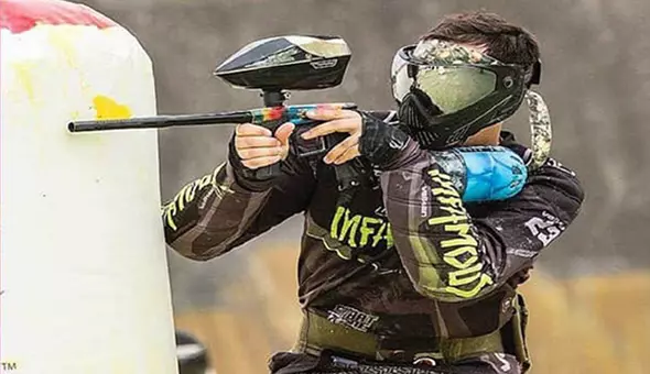 Natzke playing professional paintball in Australian league