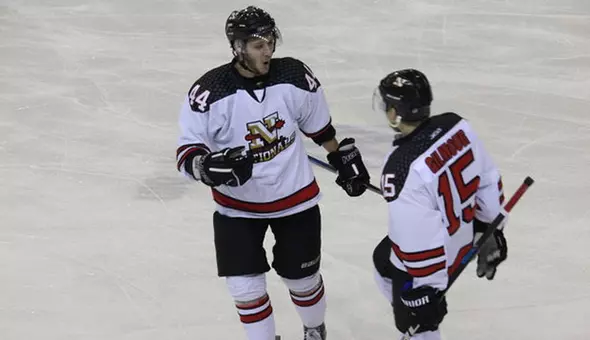 Alumnus Cam Bakker signs with Roanoke Rail Yard Dawgs