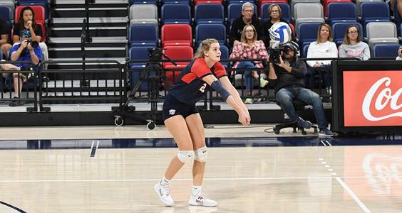 Liberty Digs Deep for 5-Set Win Over UNF Image