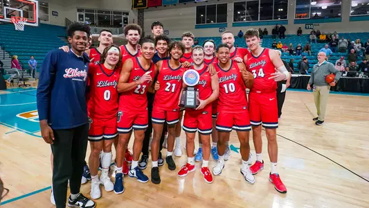 Men's Basketball Recap Photo vs. Vermont 2023 Myrtle Beach Invitational Champions