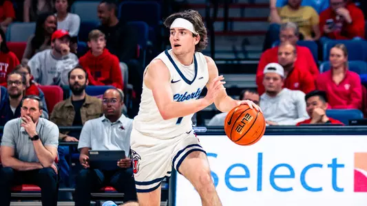Liberty men’s basketball competes against Mid Atlantic Christian University in Liberty Arena on November 6, 2023 (photo by: Emma Kendrick)