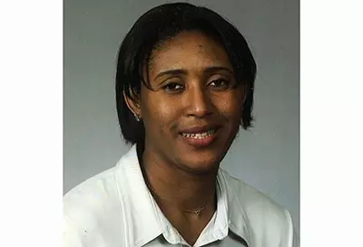 Akpama_Anthonia_400x273