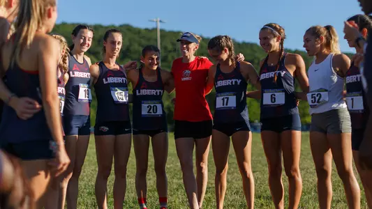 Women's XC Huddle with Coach Zealand