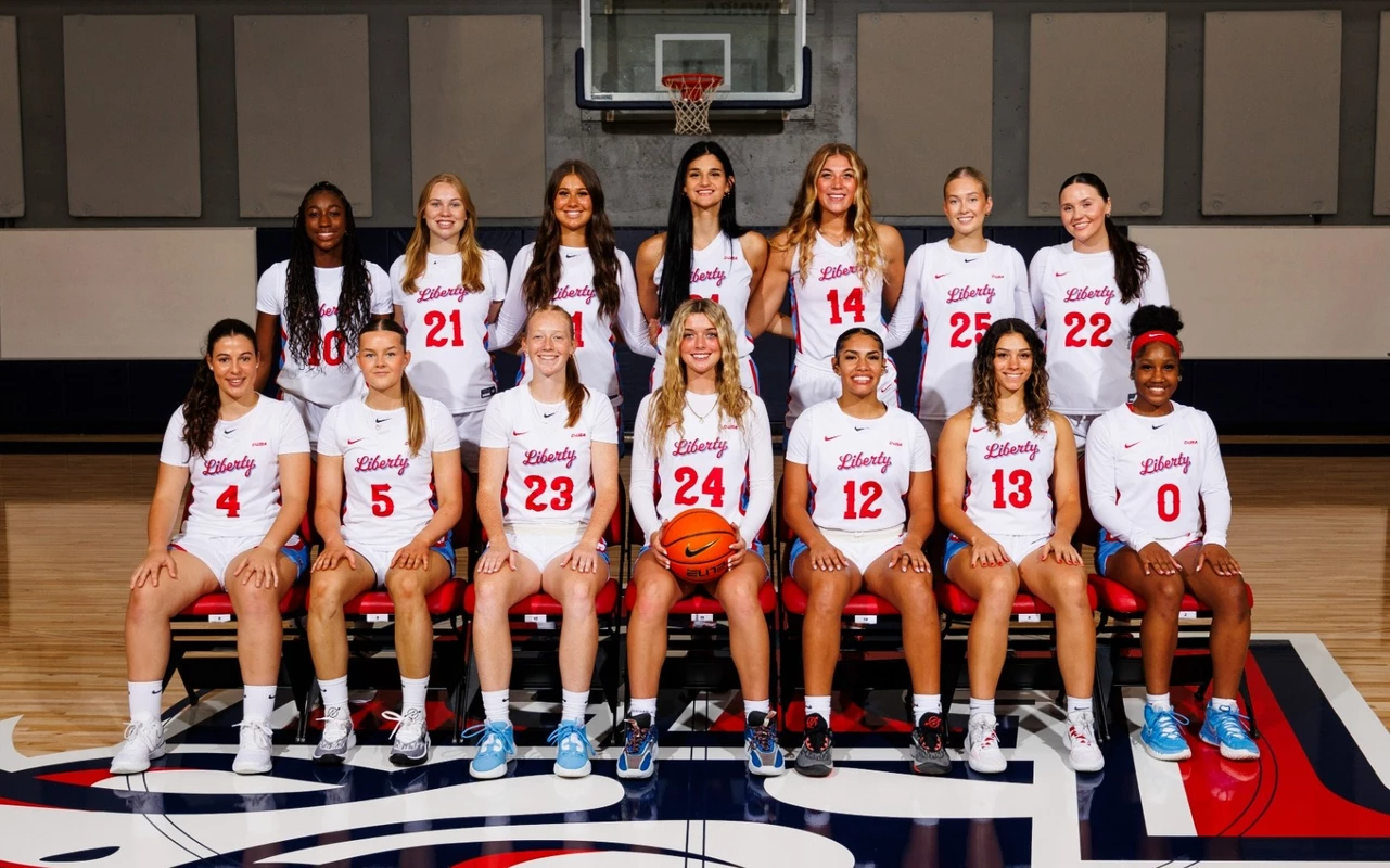 2023-24 Women's Basketball Team Photo