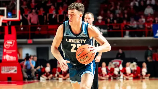 Men's Basketball Zach Cleveland Recap Photo at Western Kentucky