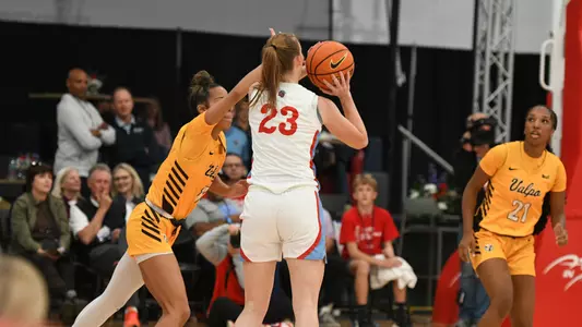Emma Hess vs. Valparaiso