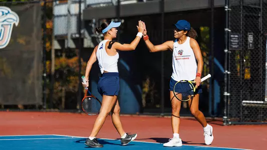 WTEN O'Neill, Turchetto high-five after a point