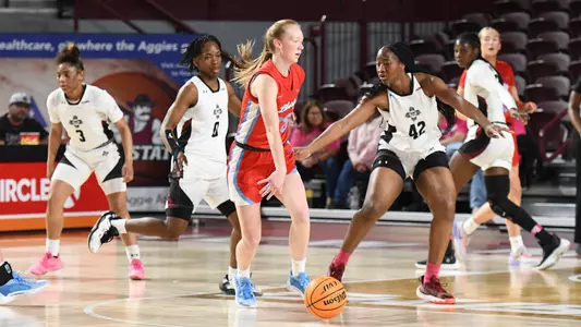 Emma Hess Dribbling at NM State
