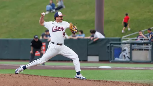 Butler throwing pitch