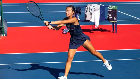 WTEN Wai hits a volley