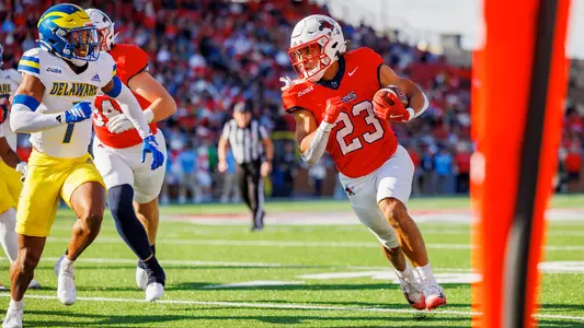 Football - Liberty's Evan Dickens vs. Delaware - Photo 1 (2025)