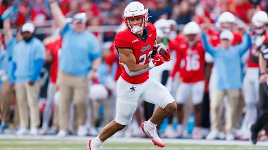 Football - Liberty's Evan Dickens vs. Delaware - Photo 2 version 2 (2025)