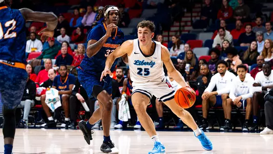 Liberty Men’s Basketball takes on UTEP in the Arena on January 16, 2025 (Photo taken by Simon Barbre)
