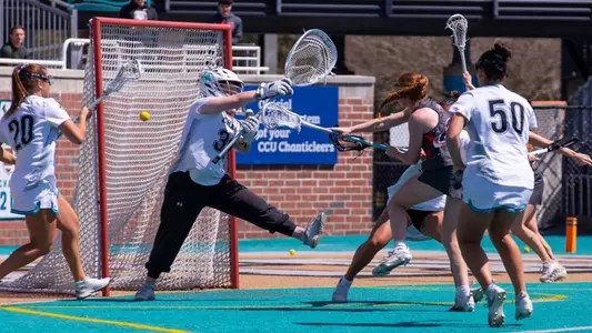 Merkel makes a shot in traffic