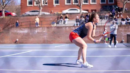 Radulova Prepares for a Doubles point