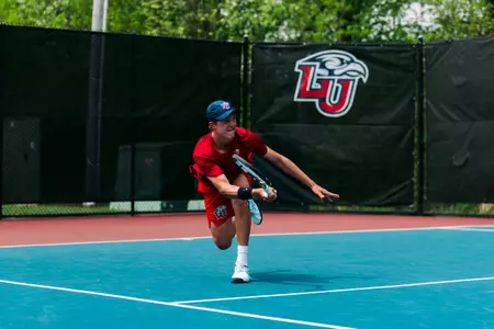 Gouws makes a volley