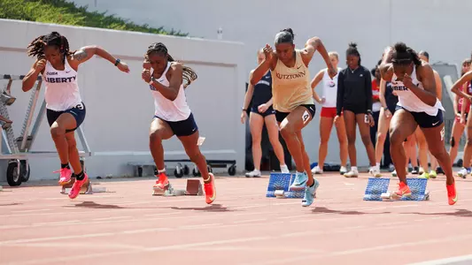 Joelle Patton, Elle Bass and Akilah Lewis 100 Start