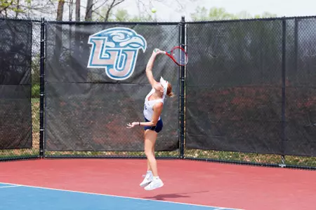 Daavettila serves