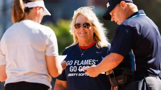 Dot Richardson 2025 D1Softball Mid-Major Coach of the Year