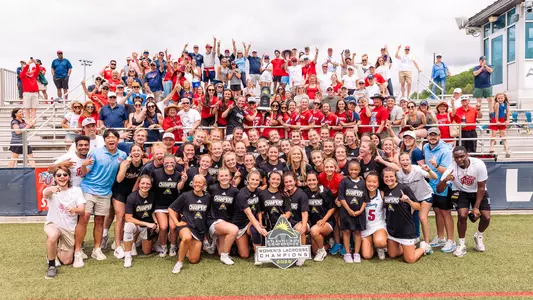 Lacrosse Celebrates with Fans
