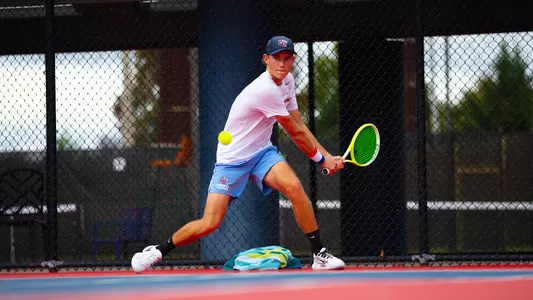 MTEN Guy Vorwerk prepares for a backhand