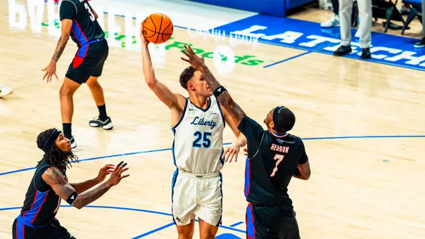 Men's Basketball Recap Photo Zach Cleveland at Louisiana Tech Jan. 8, 2026